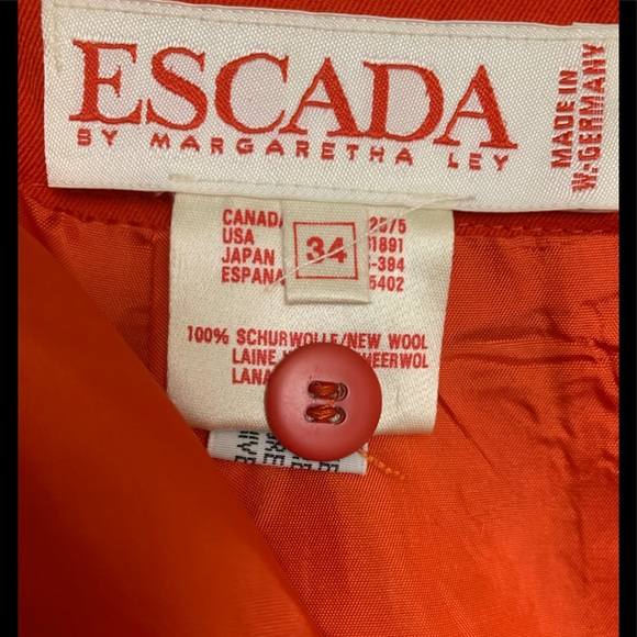Vintage Escada Red Wool Skirt with Gold Detailing - Picture 4 of 4